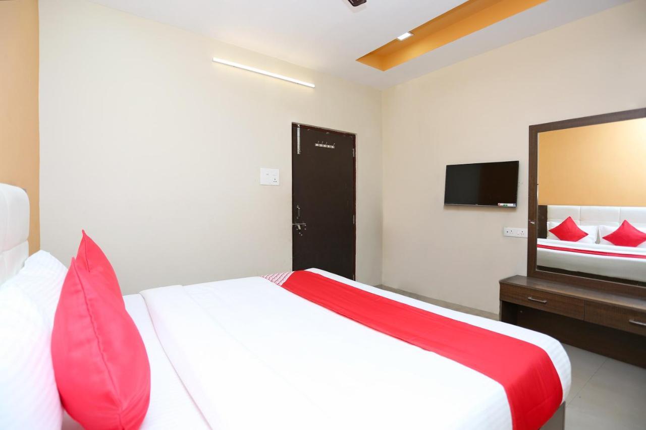 โอโย 14354 อมร แมริเอจ พาเลซ Hotel Dharmpura ภายนอก รูปภาพ